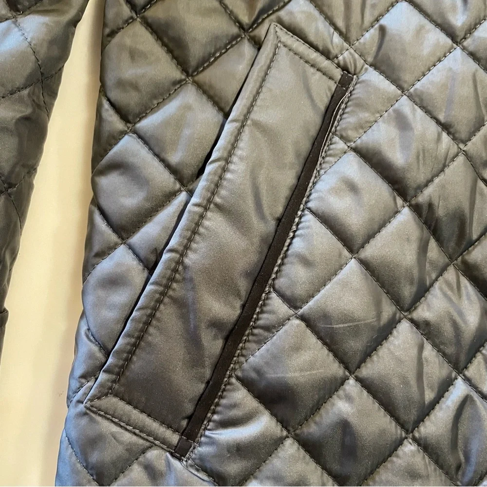 Men’s Lightweight Hooded Quilted Parka Jacket by Cardinal of Canada - Picture 7 of 16